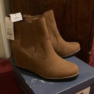 Brown Wedge Ankle Boots - Universal Thread Amalia boots 11